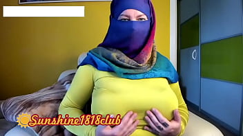 Gadis Arab Muslim Berhijab Timur Tengah Payudara Besar Di Rekaman Kamera 2 November