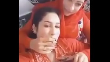 Tante Desi Yang Menggoda