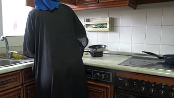 Istri Arab Dikentot Dan Diberi Penuh Sperma Pemuda Jerman