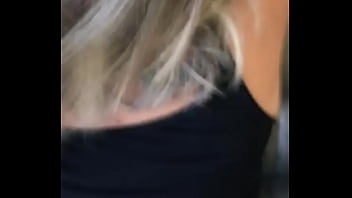 Istri Nakal Melayani Hasrat Ranjang