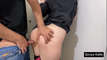 Ngentot Cepat Anjing Dengan Tetangga Berhijab Yang Lagi Teler