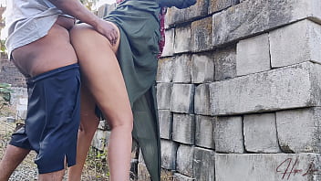 Istri Indonesia Yang Bergairah Digilir Di Alam Terbuka