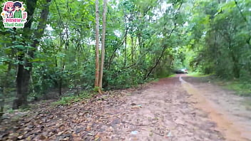 สาววัยรุ่นไทยเดินหาของป่า โดนจับเย็ดหีซะร่อง เสียงครวญครางฟังแล้วเสียว