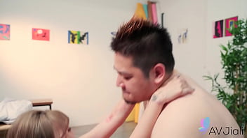 Gadis Tionghoa Nakal Menggoda Dan Menggila Dengan Pelukis.