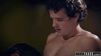 Athena Faris Dihamili Bergilir Oleh Pacar Dan Kakak Tirinya Yang Nakal