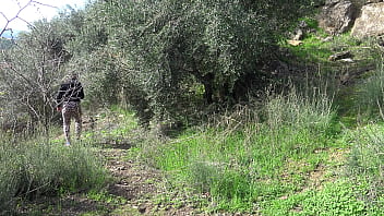 Gadis Turki Terkejut! Aku Keluarkan Kontol Besarku Di Depannya Dan Dia Biarkan Aku Ngentotnya Di Tempat Umum!!!