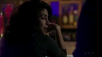 Prinyanka Chopra Digencet Habis-habisan Gaya Desi India