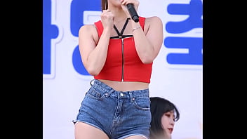 Gadis Korea Seksi Yang Bikin Panas