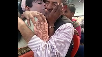 Gadis-gadis Desi Dan Goyangan Chacha Yang Menggoda