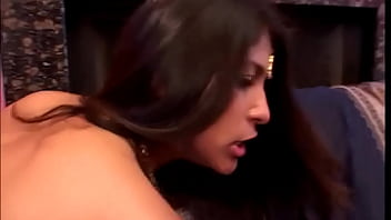 Gadis India Remaja Panas Digencet Bule Kontol Gede Sampai Muncrat Di Muka – Suara Hindi Jelas