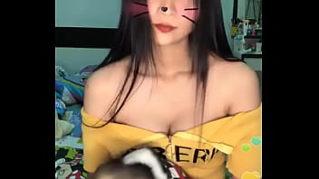 Live Hot Cewek Asia Lagi Buka Baju