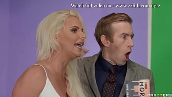 Hujan Deras Di Lubang Pantat Phoenix Marie – Tonton Full Di Brazzers