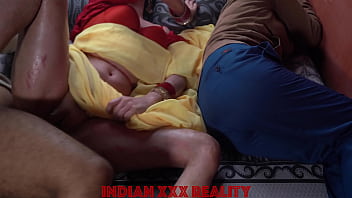 Gairah Mesum Ibu Tiri India Yang Menggoda