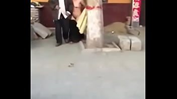 Gadis Oriental Yang Menggoda