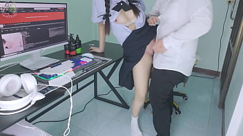 Siswi Sma Thailand Dijebak Dan Ditiduri Senior Di Depan Komputer, Jeritannya Menggema Seluruh Rumah (suara Erangan Dan Desahan Panas)