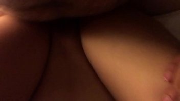 Gadis Oriental Yang Menggoda