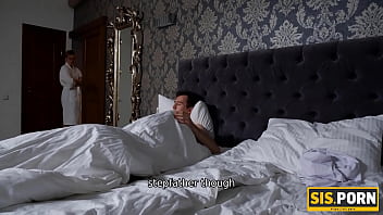 Makan Malam Bareng Ibu Bikin Adik Tiri Dan Kakak Tiri Panas Dan Langsung Ngesex