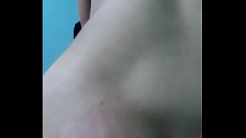 Gadis Tiongkok Berpantat Montok Memasukkan Pisang Ke Dalam