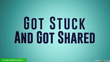 Terjebak Dan Dibagi-bagi, Codi Vore Melayani Di Brazzers, Tonton Streaming Penuhnya