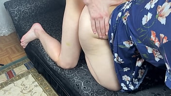 Hukuman Untuk Adik Tiri Berpantat Montok Yang Pulang Telat, Dihujani Sperma Pekat