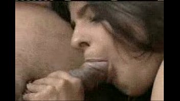 Gadis India Yang Menggoda: Kisah Panas Di Kamar Mandi