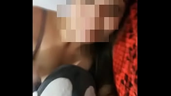 China Se Me Entrega Como Regalo En La Cama