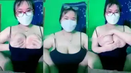 Bar Chindo Hangat Dengan Pelayan Seksi Berkacamata Dan Payudara Montok