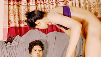 Sistya – Adek Tiri Genjot Kontol Kakak Tirinya Dalam Adegan Mesum Desi