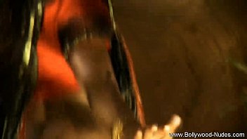 Penari Milf Arab Yang Menggoda Dan Memikat