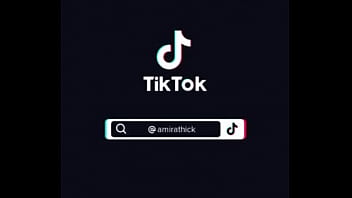 Ibu Berjilbab Dengan Pantat Montok