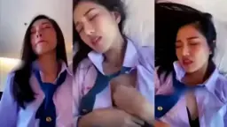 Gadis Smp Genjot Sugar Daddy Pakai Seragam Sekolah Yang Menggoda