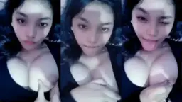 Laras Pap Uting Menggoyang Sambil Melet Manjah