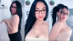 Viana, Si Mulus Dengan Tubuh Seksi Dan Sensual