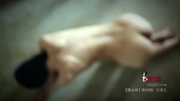 Model Tiongkok Yang Menggoda Dan Memikat