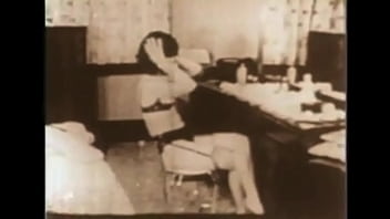 Panggung Gelap Hiburan Menampilkan ‘ibu-ibu Berkelas’ Dari Kehidupan Rahasiaku, Pengakuan Mesra Seorang Bangsawan Inggris Zaman Victoria