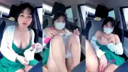 Cewek Cindo Ngentot Di Mobil Sambil Live Streaming