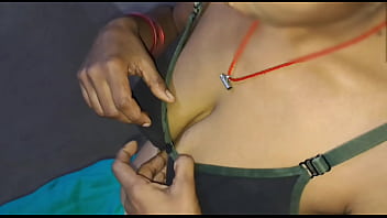 Gadis Desa India Yang Menunggu Pacar, Malah Digilir Para Lelaki Di Kamar