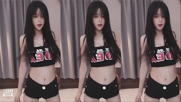 Cô Nàng Trung Hoa Uốn éo Với Thân Hình Nóng Bỏng Quyến Rũ