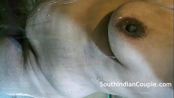 भाभी की गर्म गांड चुदवाई देवर ने, हिंदी में गरजती आवाज़ के साथ