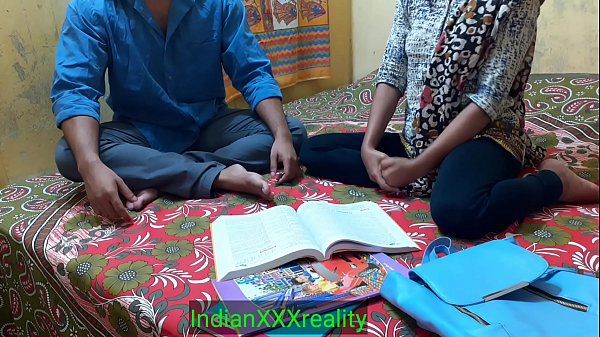 Kavita, Murid Terbaik India Yang Paling Hot, Beraksi Dalam Adegan Panas Berbahasa Hindi