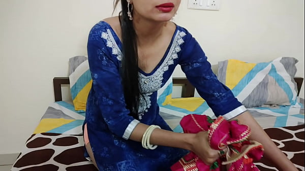 भड़कीली सौतेली बहन को उसके बड़े भाई ने चोदा, हिंदी आवाज में गर्म मजा