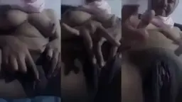 Hijab Seksi Menggoda Dengan Payudara Montok Dan Memek Tembam Yang Menggairahkan