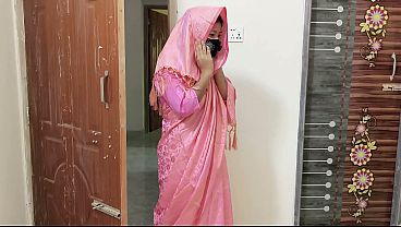 Desi Bhabhi Digebuki Ganas Sama Dever, Suara Benggolnya Nyaring Banget