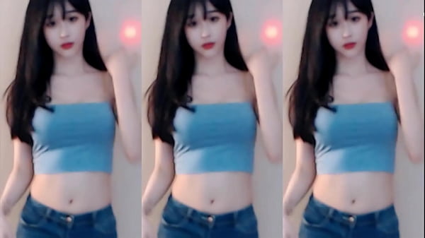 Cô Nàng Trung Quốc Uốn éo Trong Lớp Váy Mỏng Tang Lộ Da Thịt