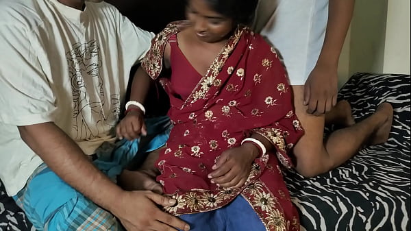 Bhabhi Manis Selingkuh Dari Suami Dan Bergairah Dengan Dua Kakak Tiri