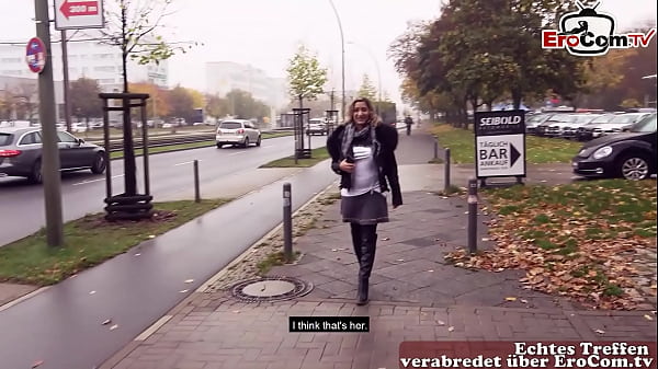 Gadis Turki Jerman Digiring Ke Pesta Seks Jalanan Yang Vulgar