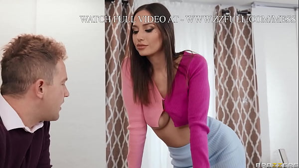 Gairah Tersembunyi Dengan Adik Tiri Yang Montok – Desiree Dulce / Brazzers / Tonton Lengkap Di Www.zzfull.com/mess