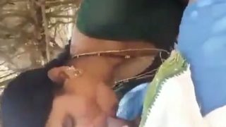 Bocah Desa India Ngentot Di Alam Terbuka