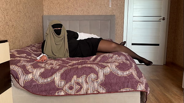 Khalifa Turki Wawancara Di Casting Bokep, Langsung Kebanjiran Crot Di Memeknya