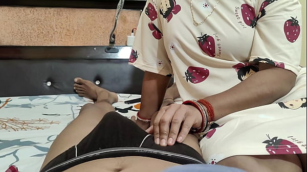 भारतीय जोड़े की रात का गर्म और रोमांटिक अंतरंग सफर